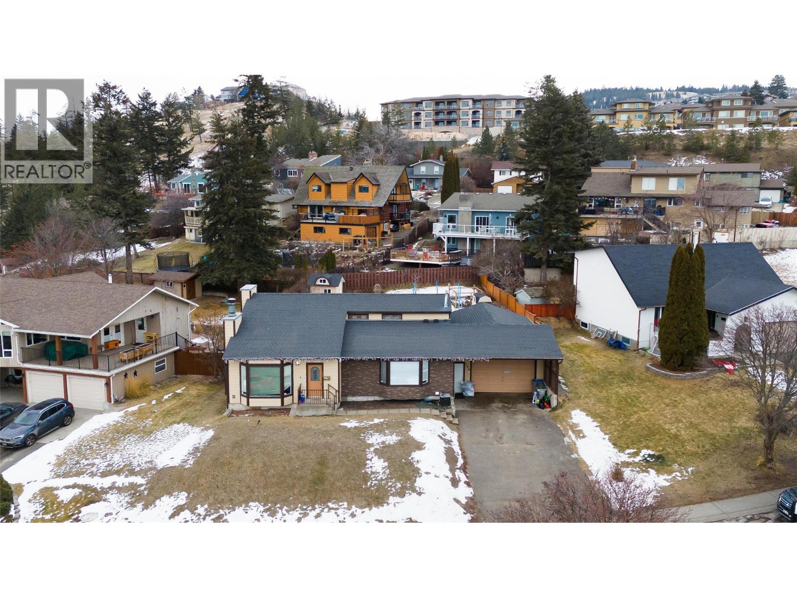 755 FLEMING Drive - 2