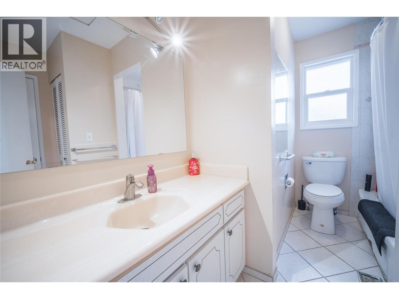 755 FLEMING Drive - 19