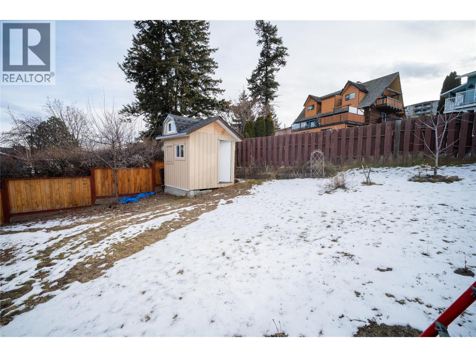 755 FLEMING Drive - 37