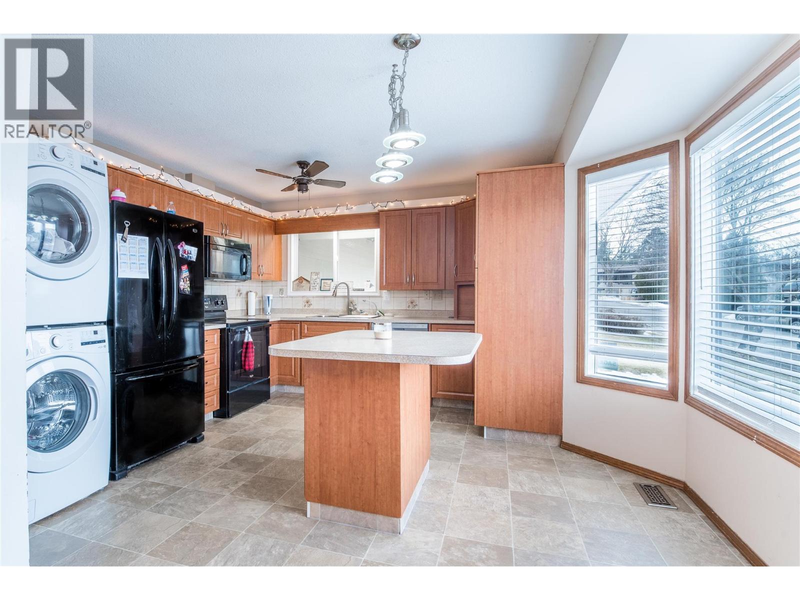755 FLEMING Drive - 10