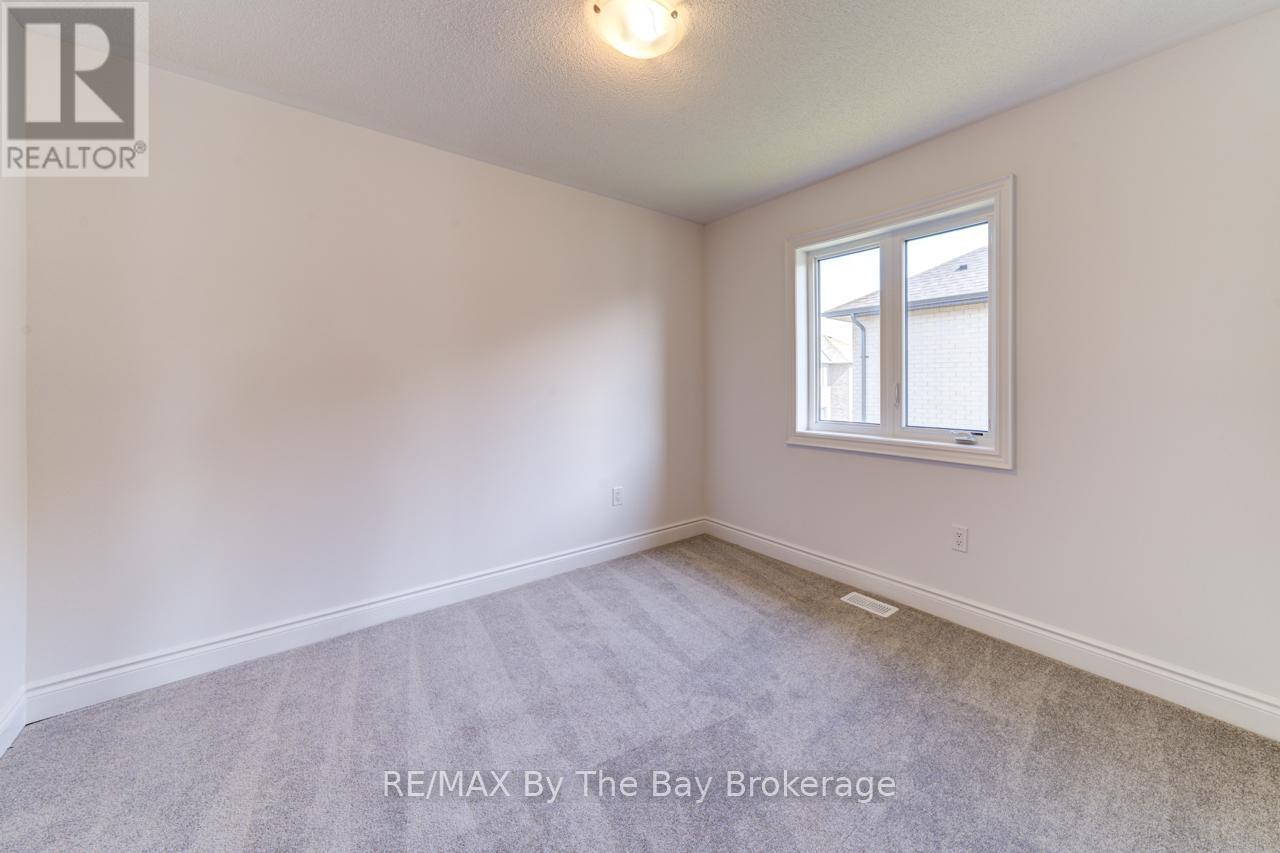 21 LISA STREET — photo 31