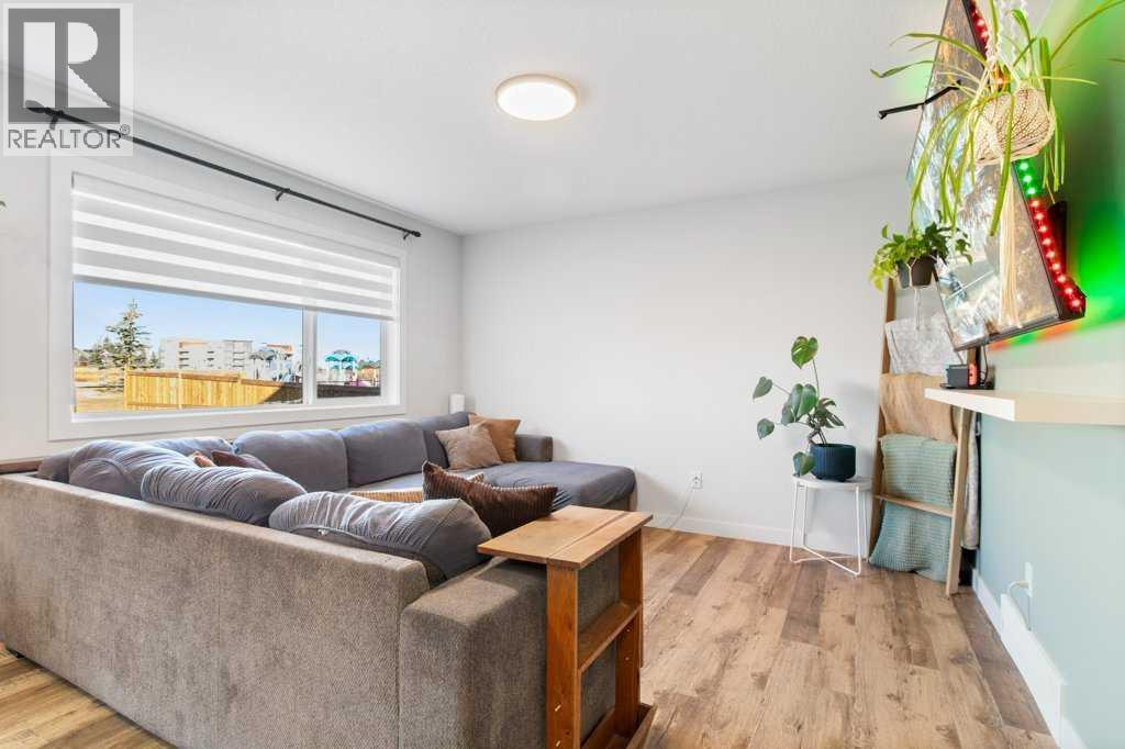 16 Trinity Street, Lacombe