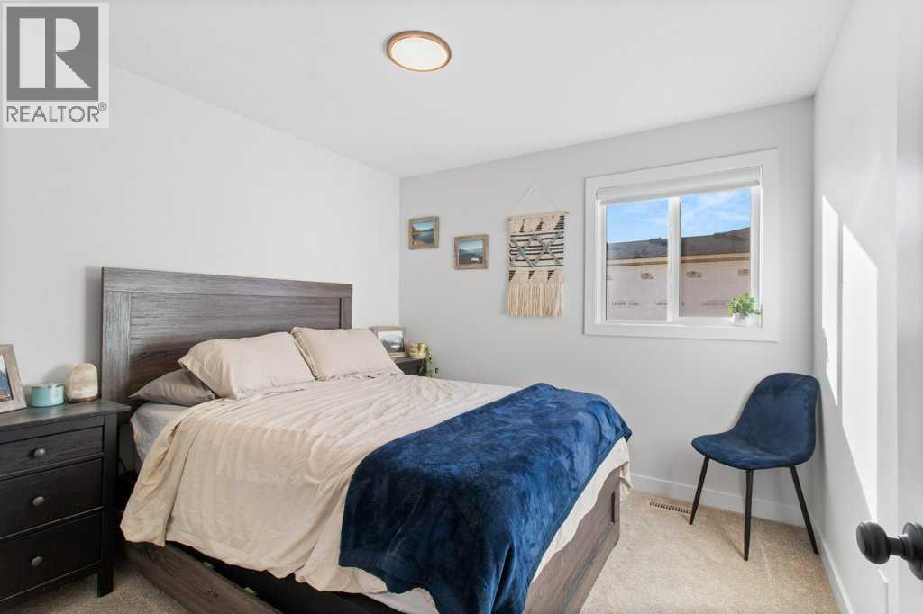 16 Trinity Street, Lacombe