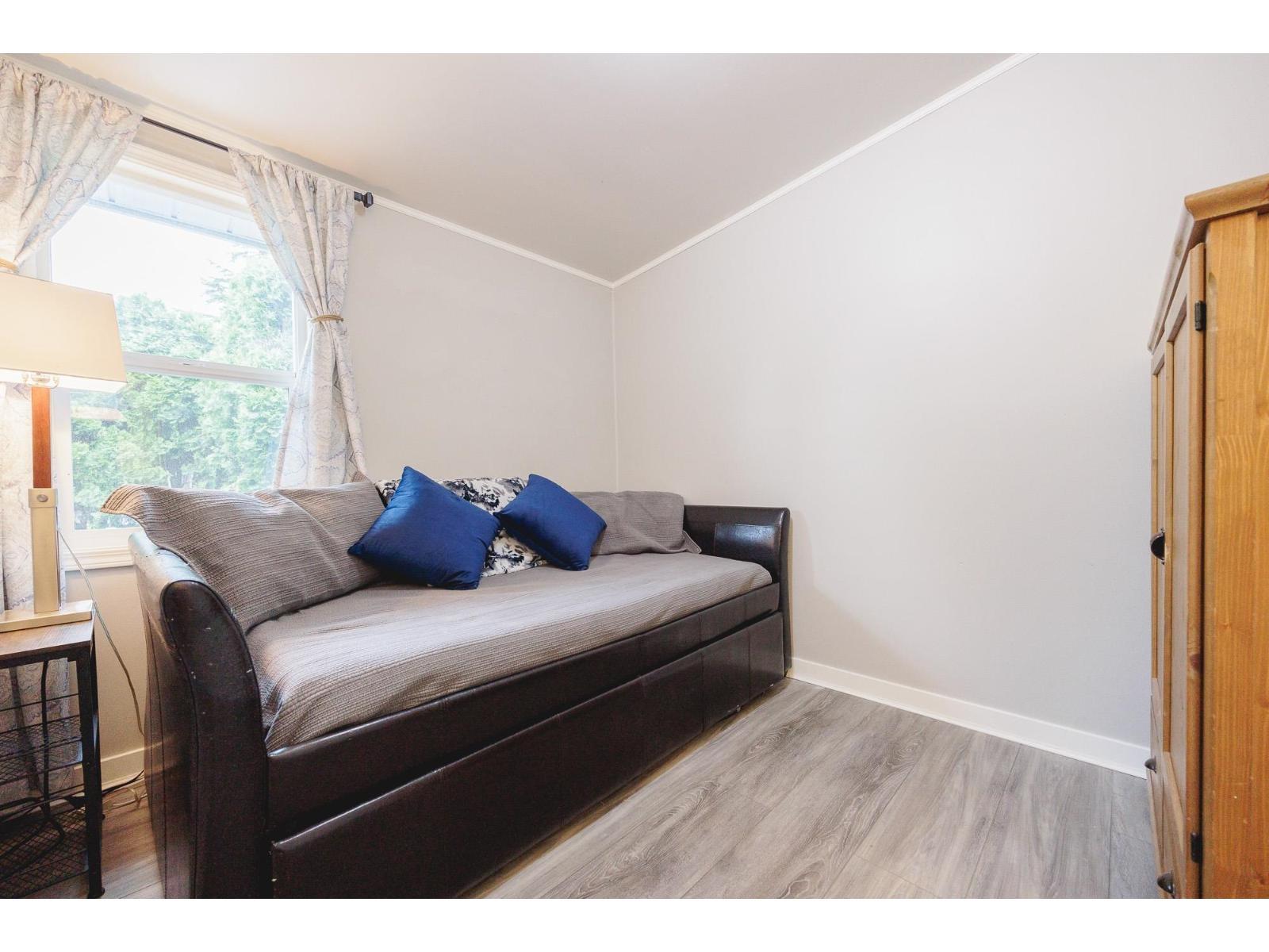 29 10221 WILSON STREET — photo 19