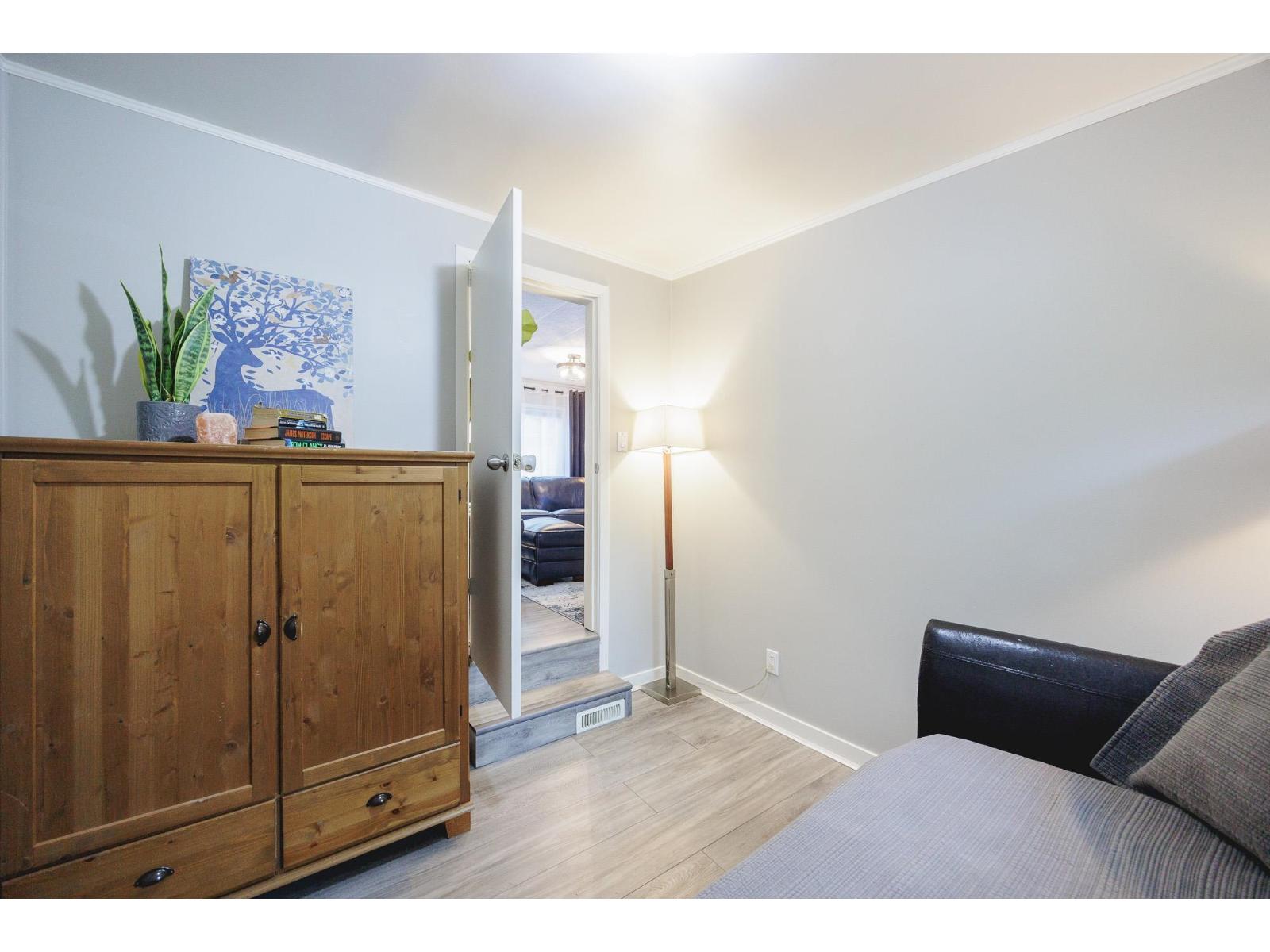 29 10221 WILSON STREET — photo 20