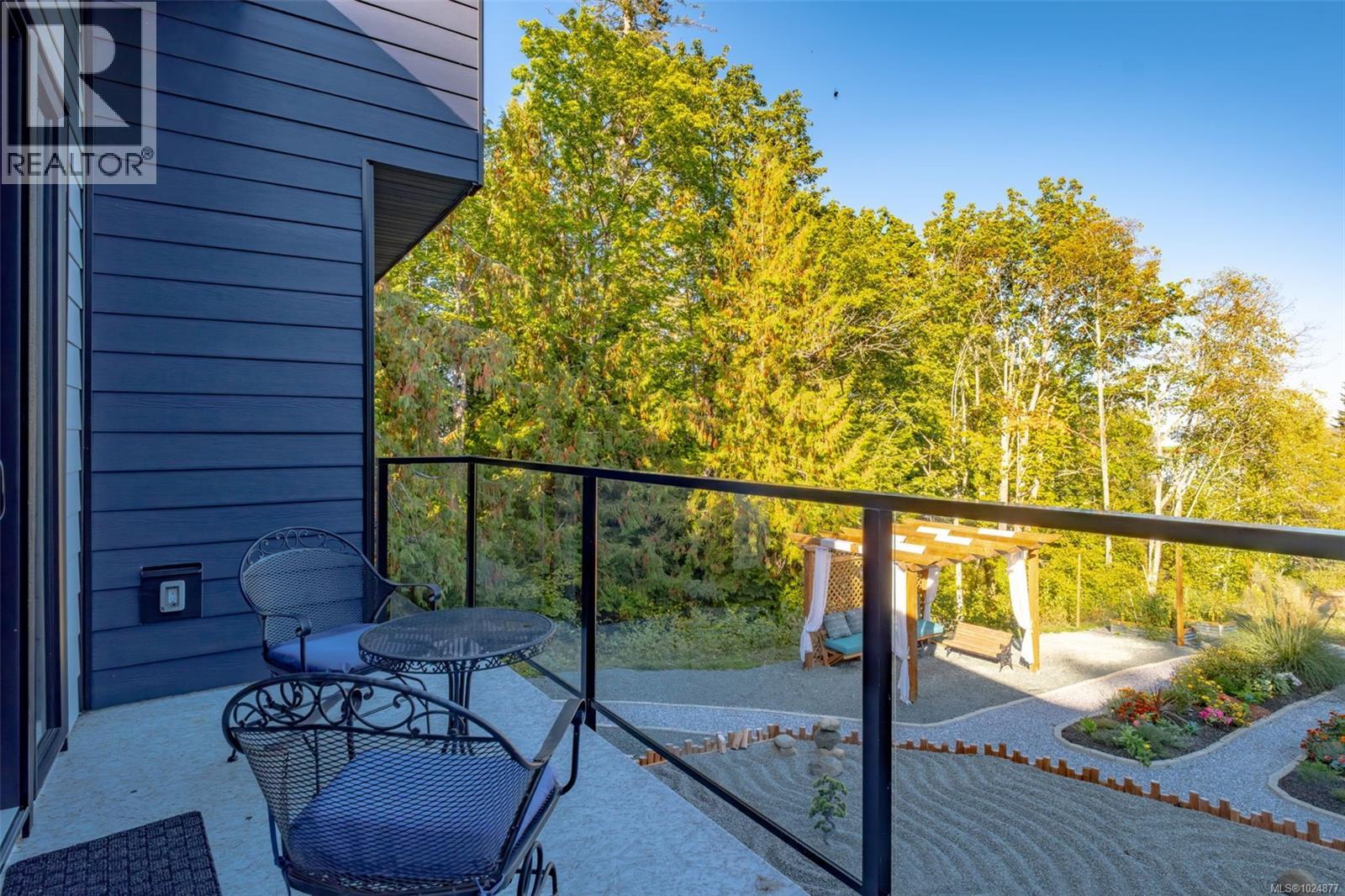 10333 Chemainus Rd, Saltair