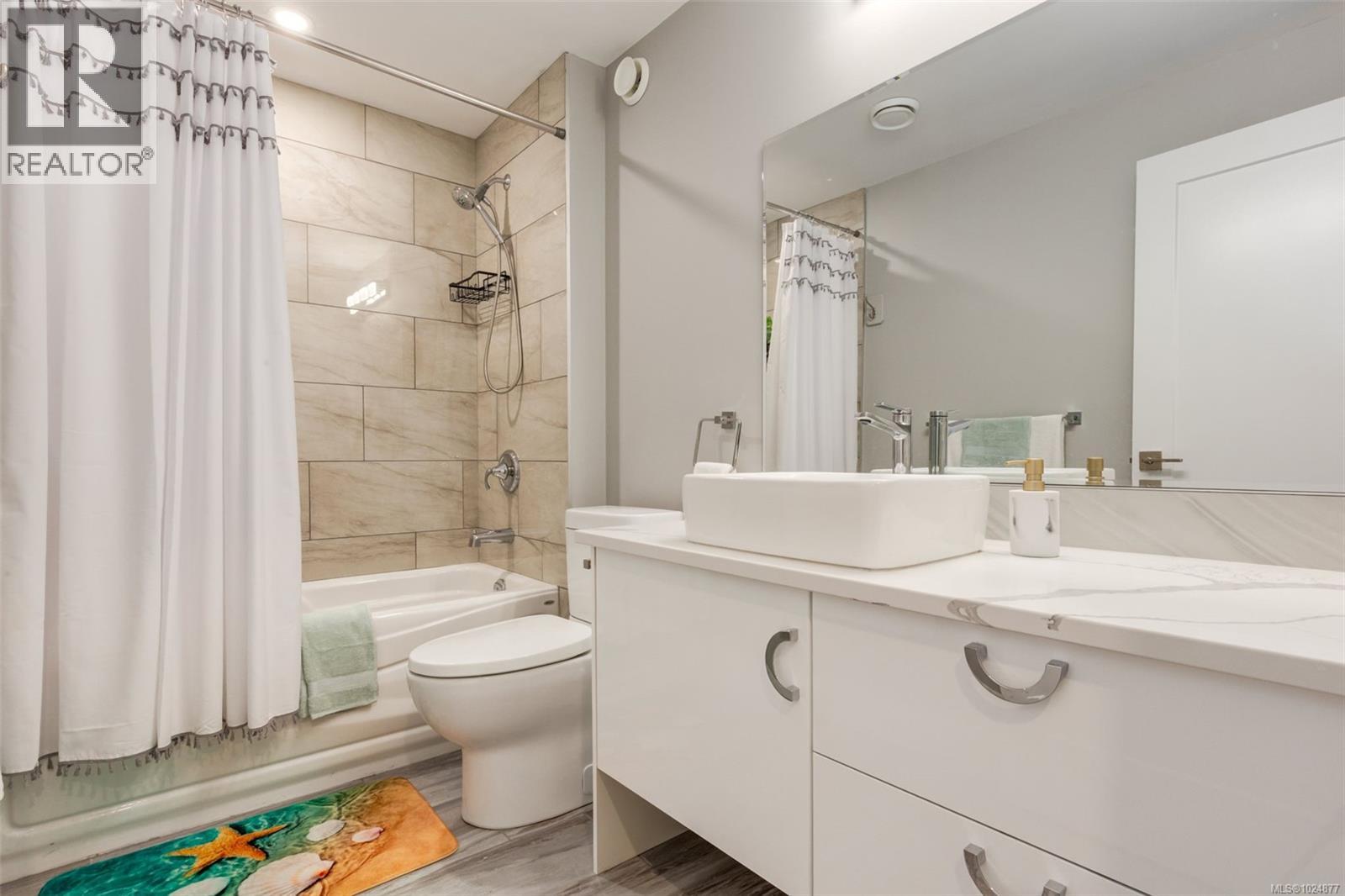 10333 Chemainus Rd, Saltair