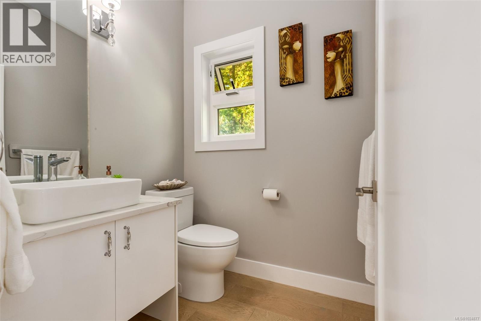 10333 Chemainus Rd, Saltair