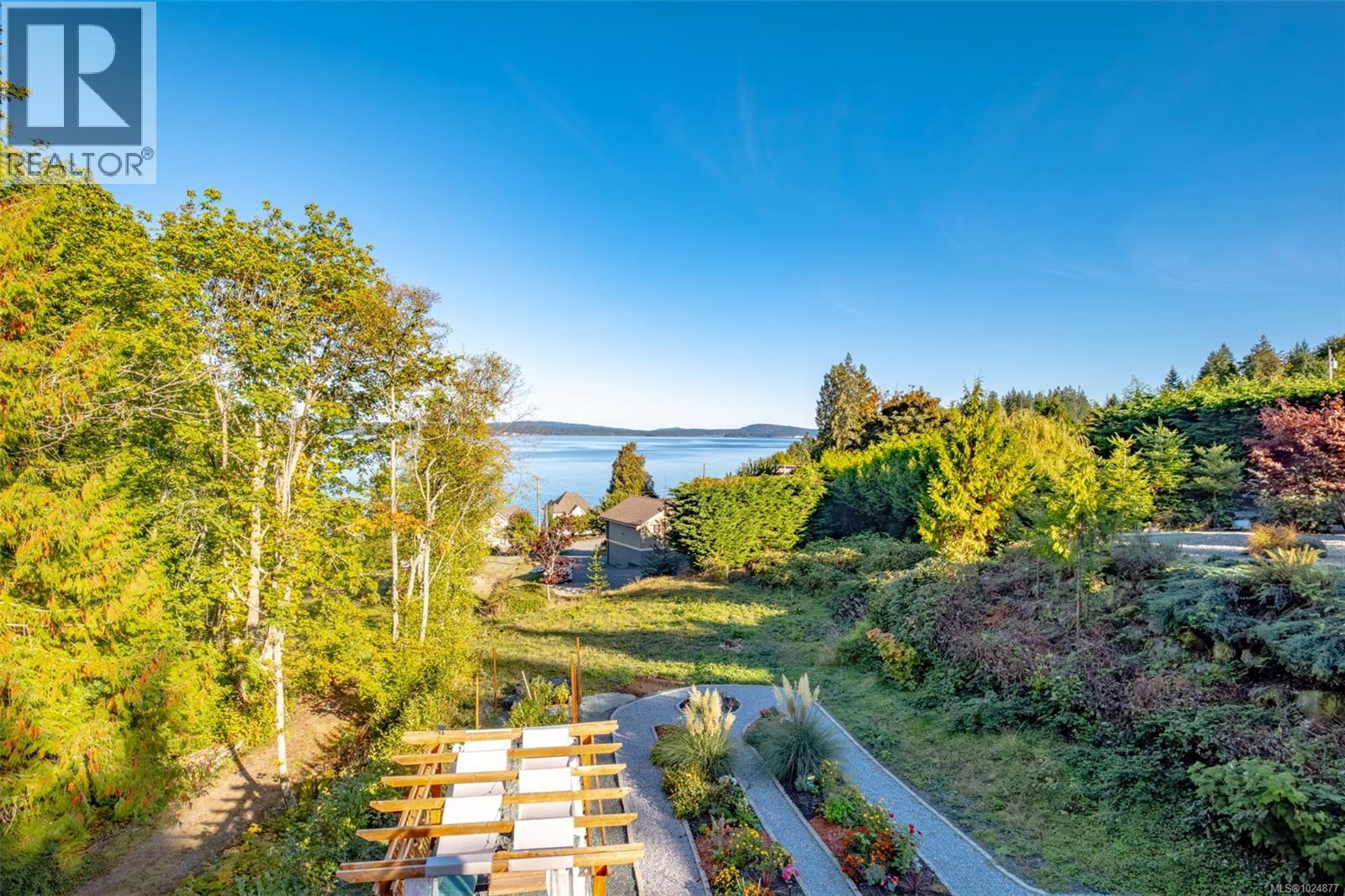 10333 Chemainus Rd, Saltair