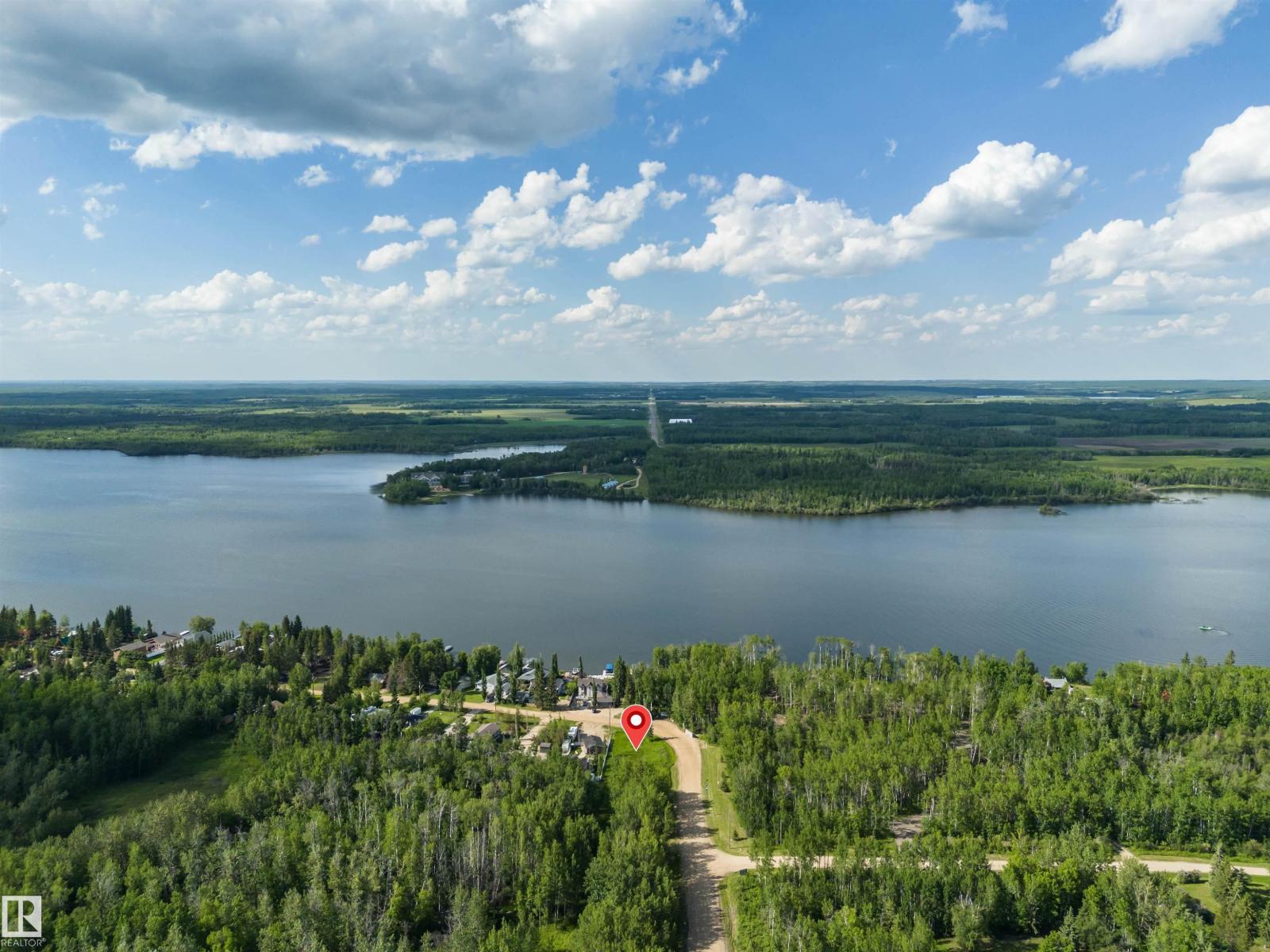 
          5595 Nakamun
            <br/>
            <span>Rural Lac Ste. Anne County</span>
            , 
            <span>AB</span>
             <span>T0E1V0</span>
         - Photo 13