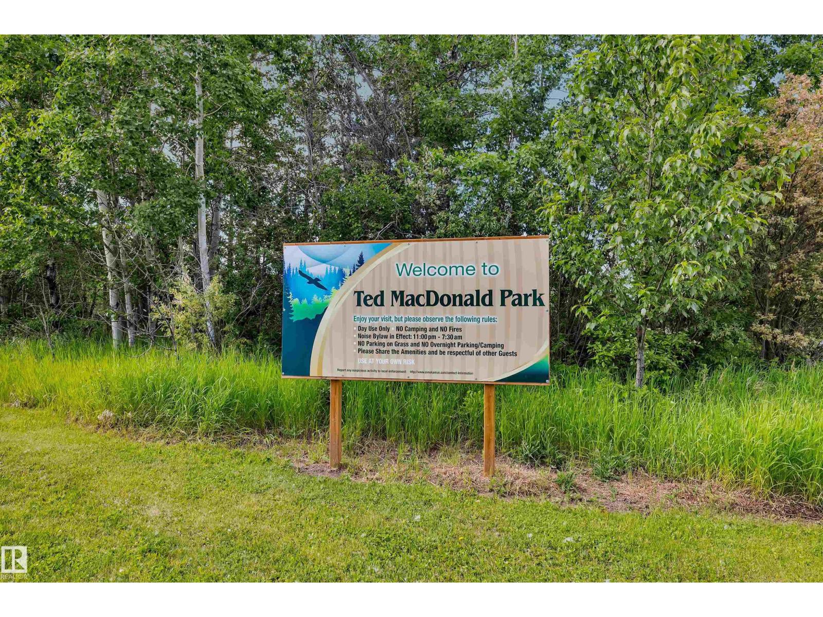 
          5595 Nakamun
            <br/>
            <span>Rural Lac Ste. Anne County</span>
            , 
            <span>AB</span>
             <span>T0E1V0</span>
         - Photo 6