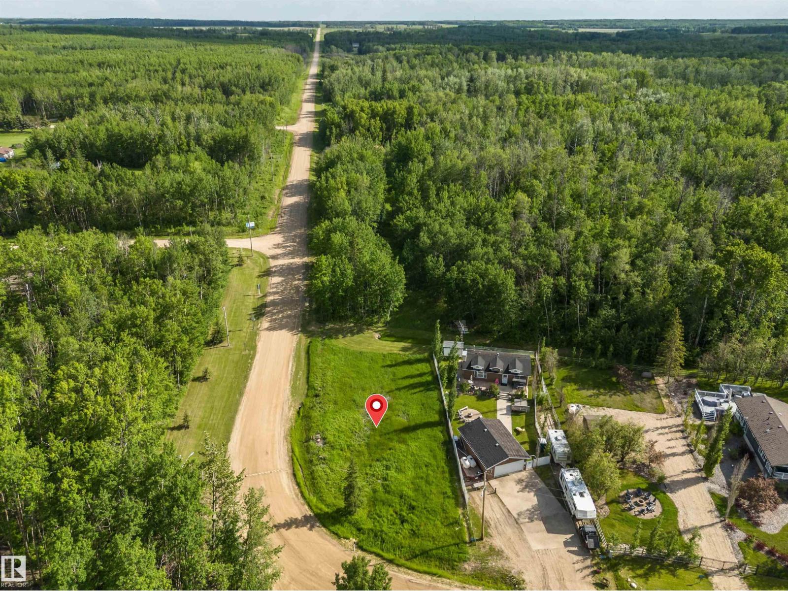 
          5595 Nakamun
            <br/>
            <span>Rural Lac Ste. Anne County</span>
            , 
            <span>AB</span>
             <span>T0E1V0</span>
         - Photo 9