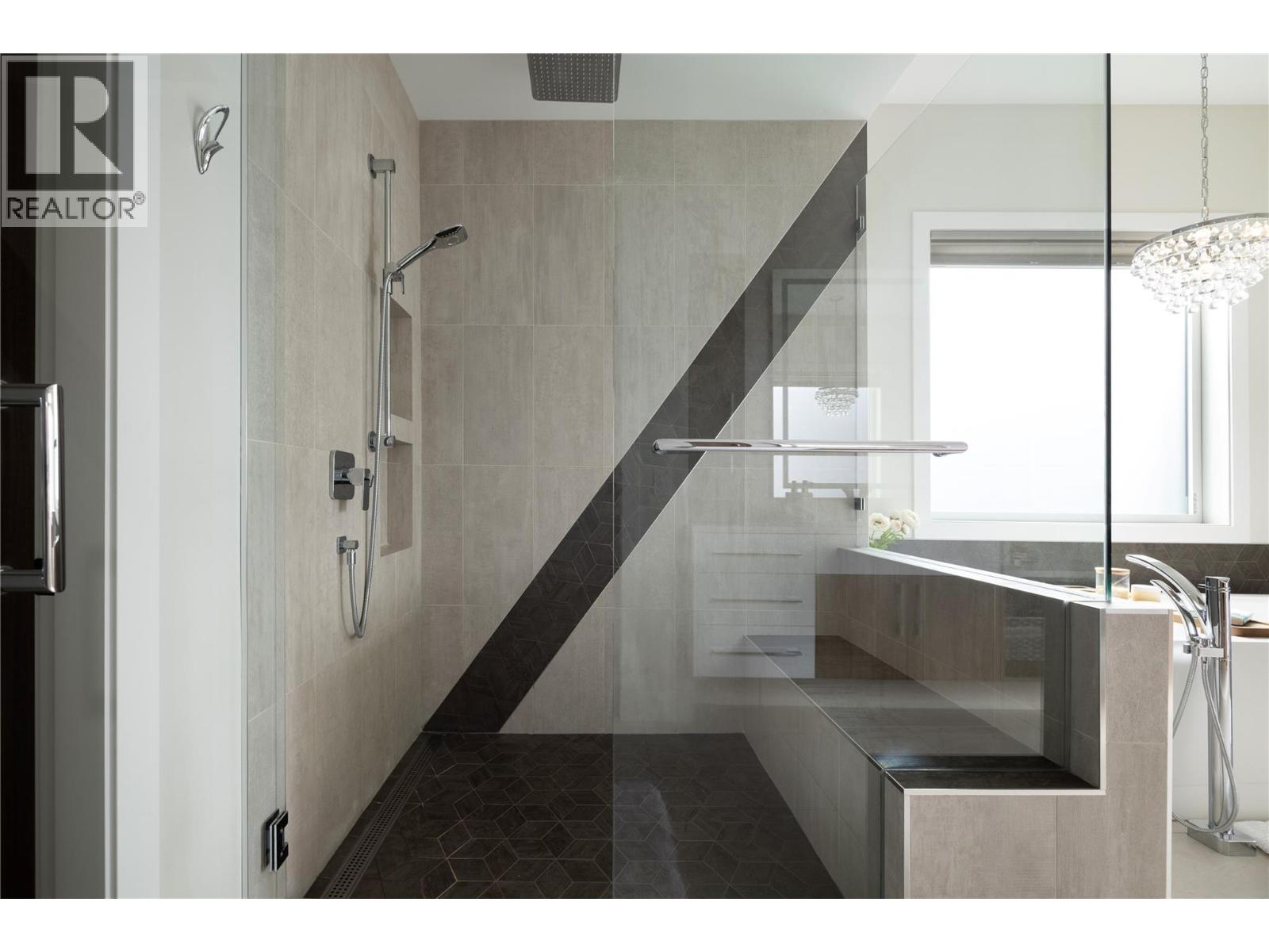 111 5650 The Edge Place, Kelowna