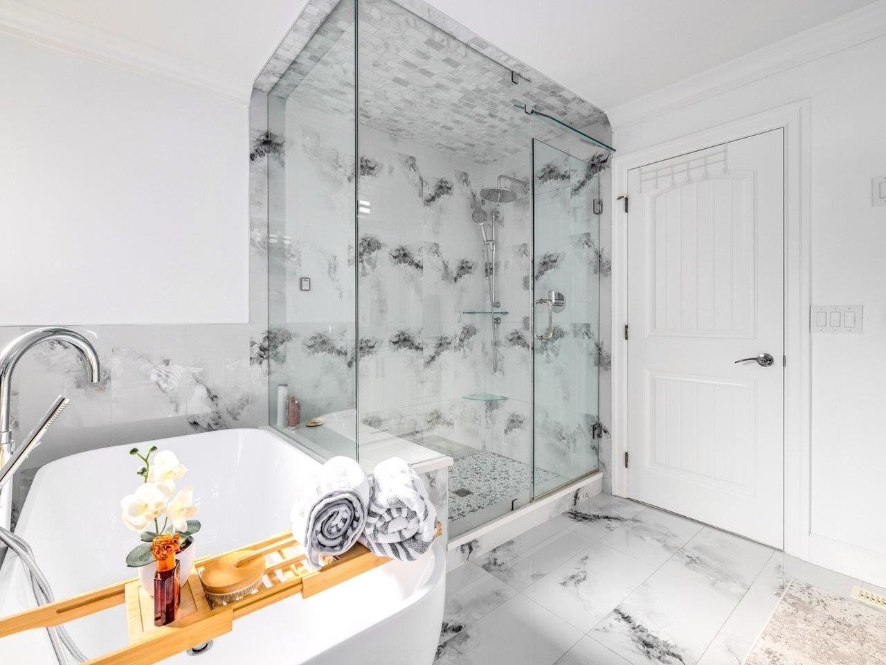 15354 ROYAL AVENUE, White Rock