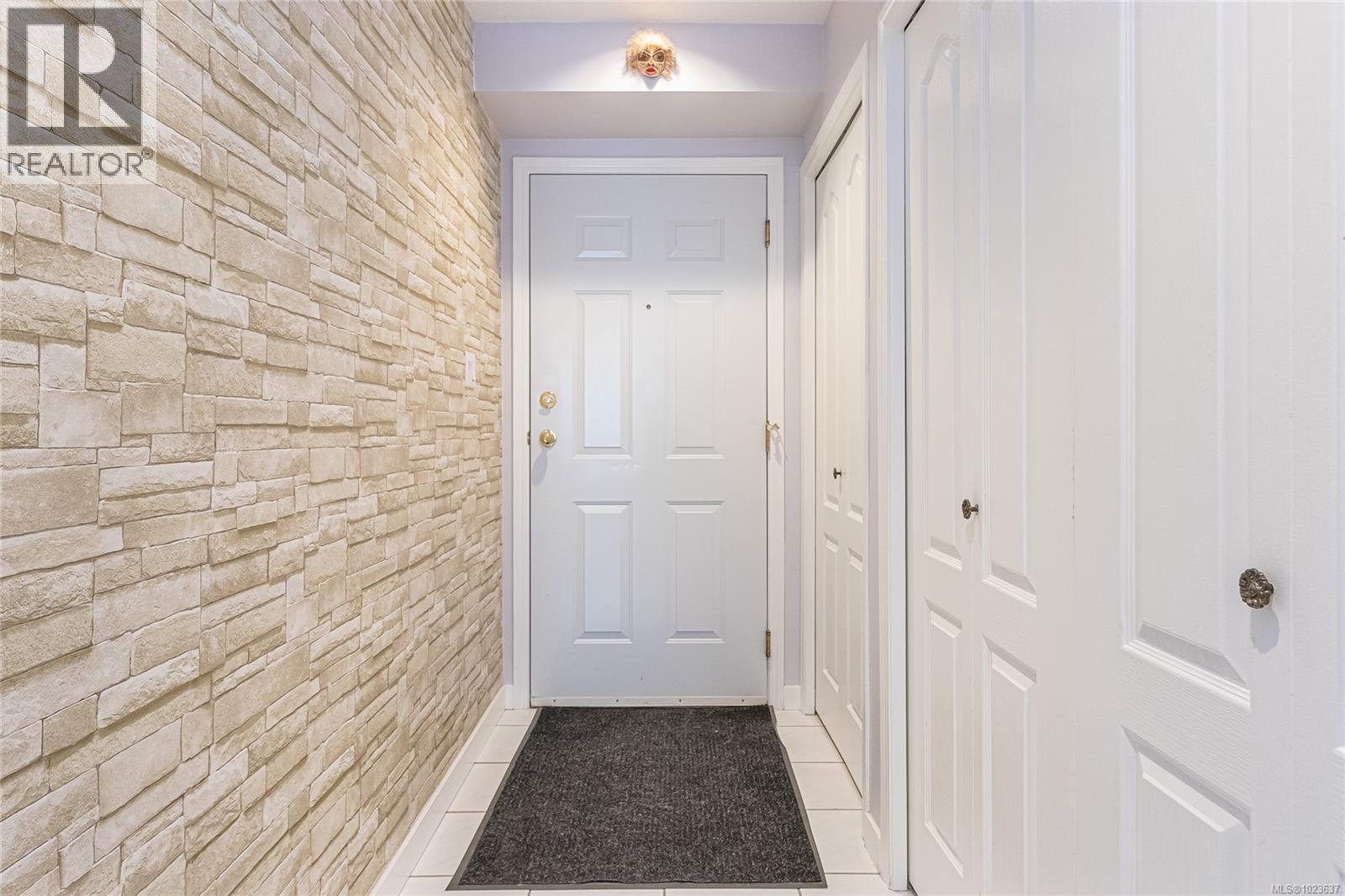 305B 3000 Oak St, Chemainus