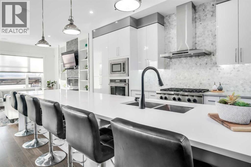 Single Family House for Sale in   Avenue NW Banff Trail Calgary 