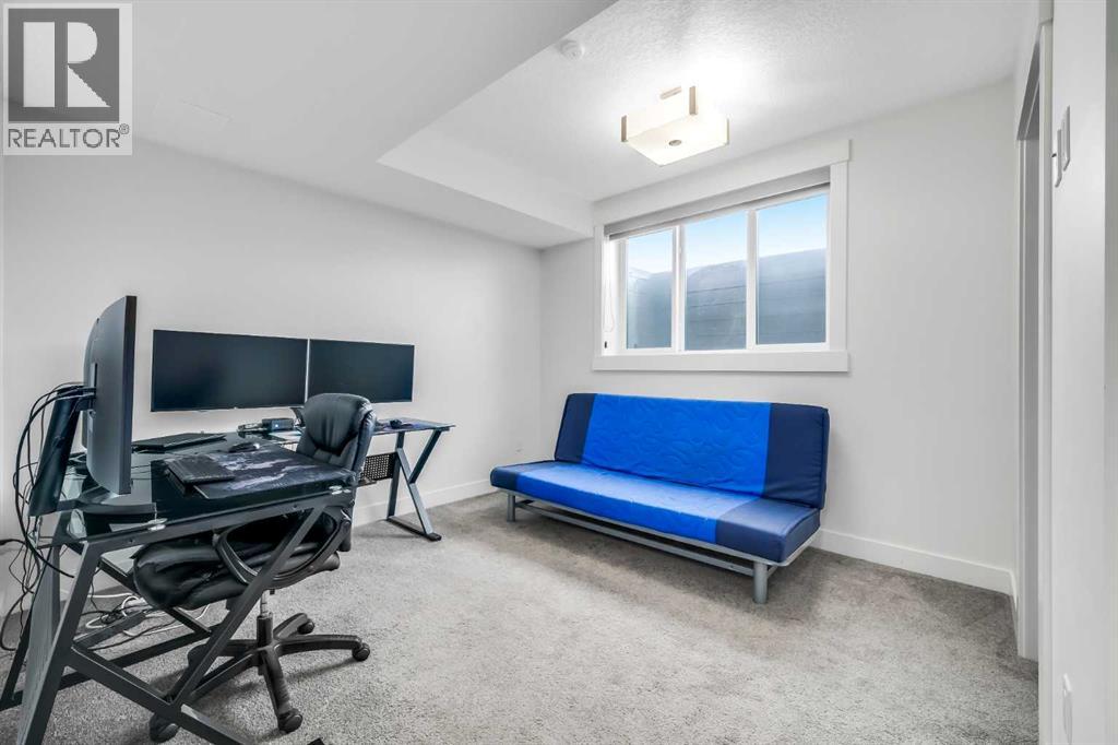 Single Family House for Sale in   Avenue NW Banff Trail Calgary 