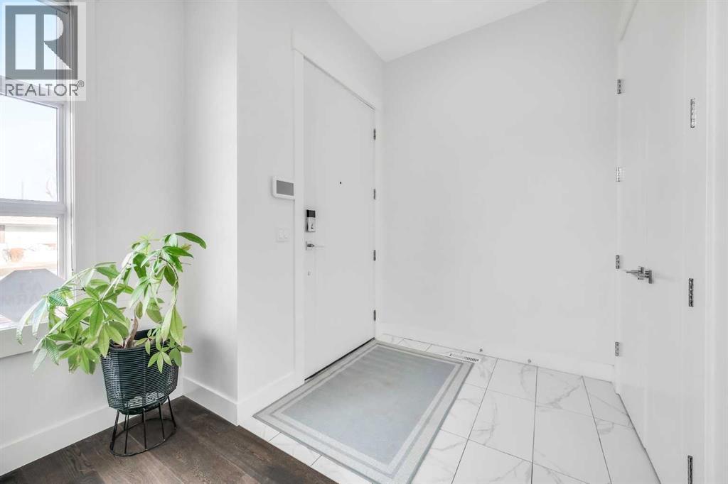 Single Family House for Sale in   Avenue NW Banff Trail Calgary 