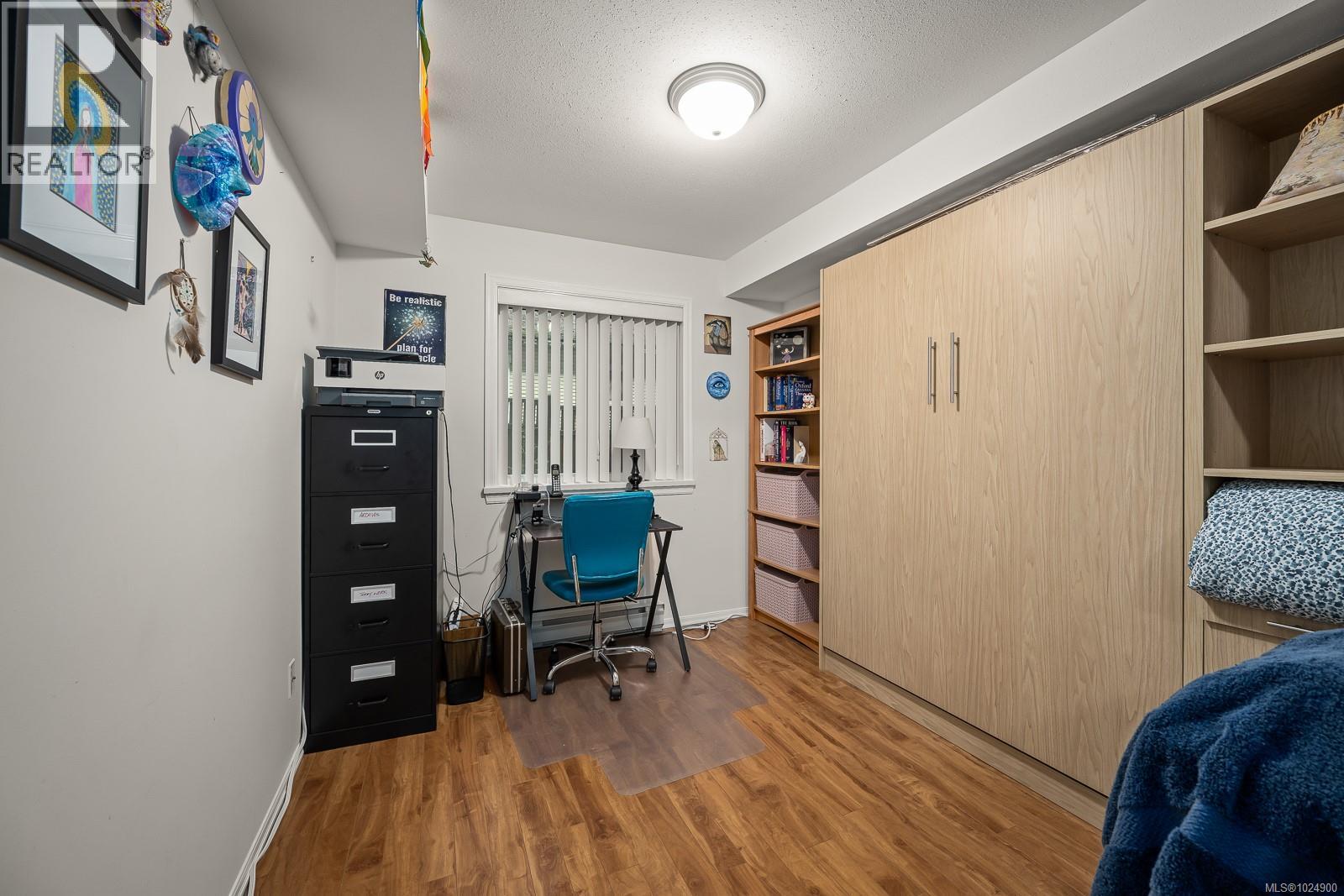 #104 1970 Comox Ave - 31