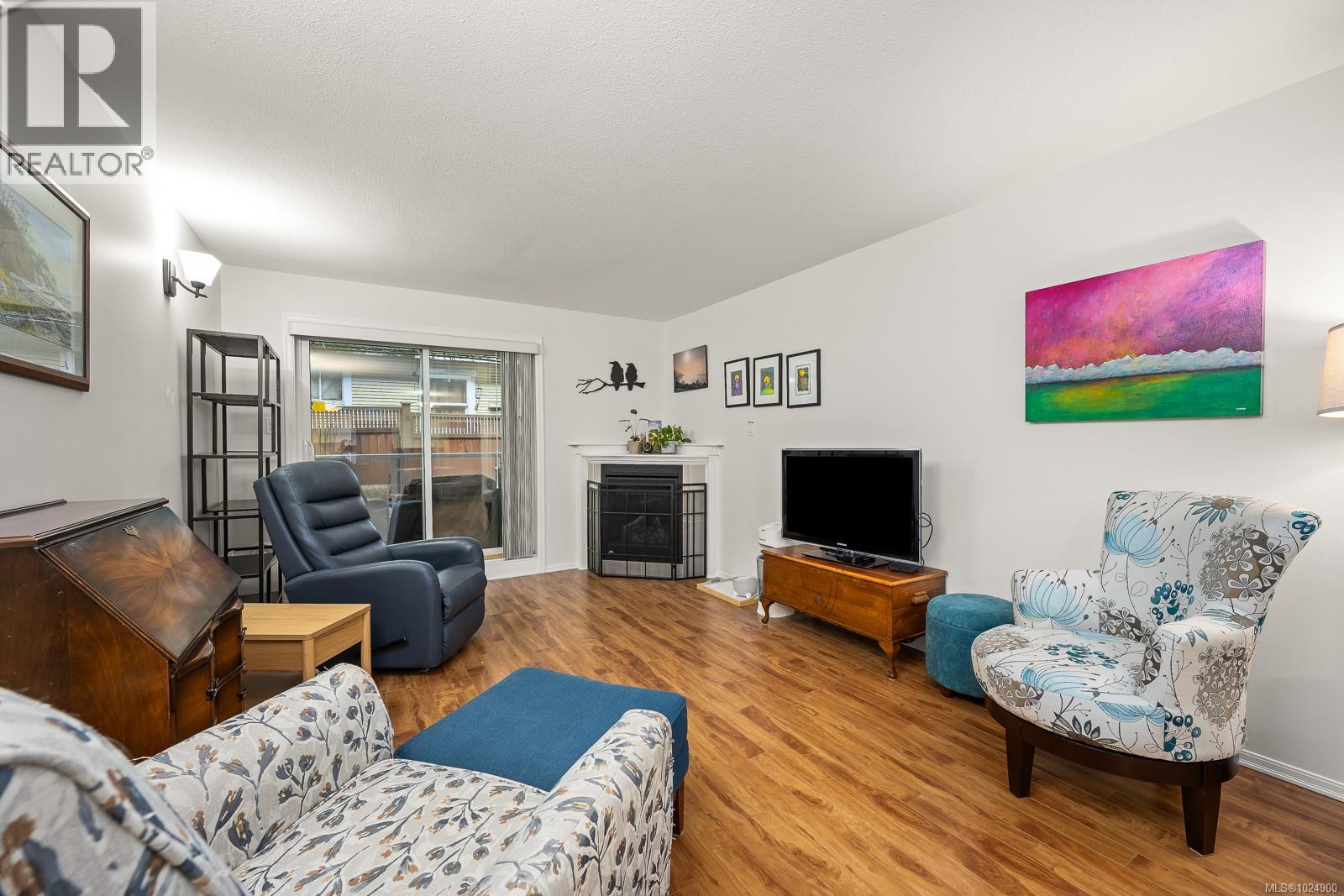 #104 1970 Comox Ave - 4