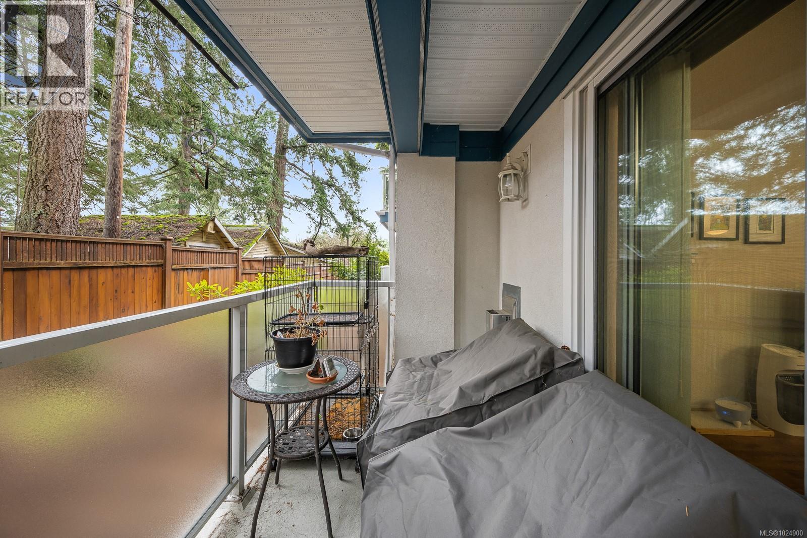 #104 1970 Comox Ave - 20