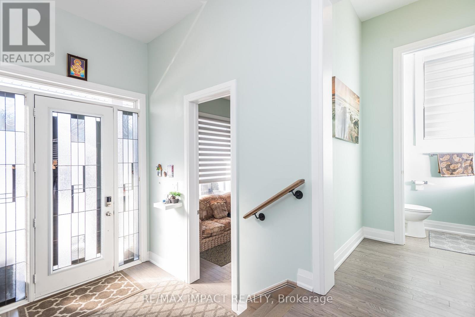 11 LARKIN LANE - 7