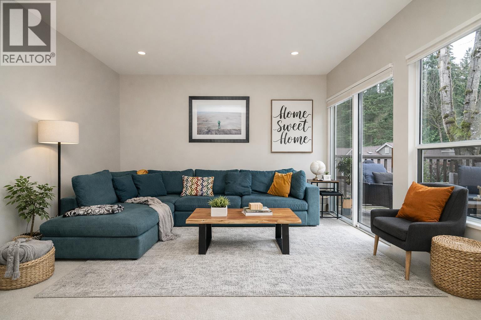 22 4055 INDIAN RIVER DRIVE, North Vancouver