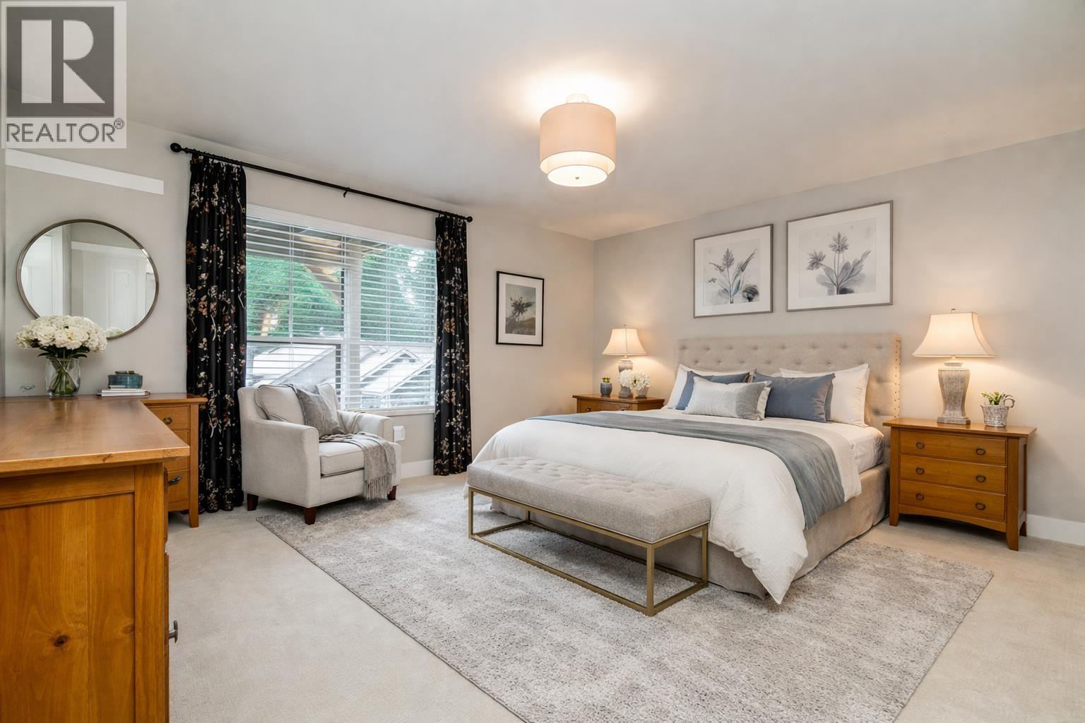 22 4055 INDIAN RIVER DRIVE, North Vancouver