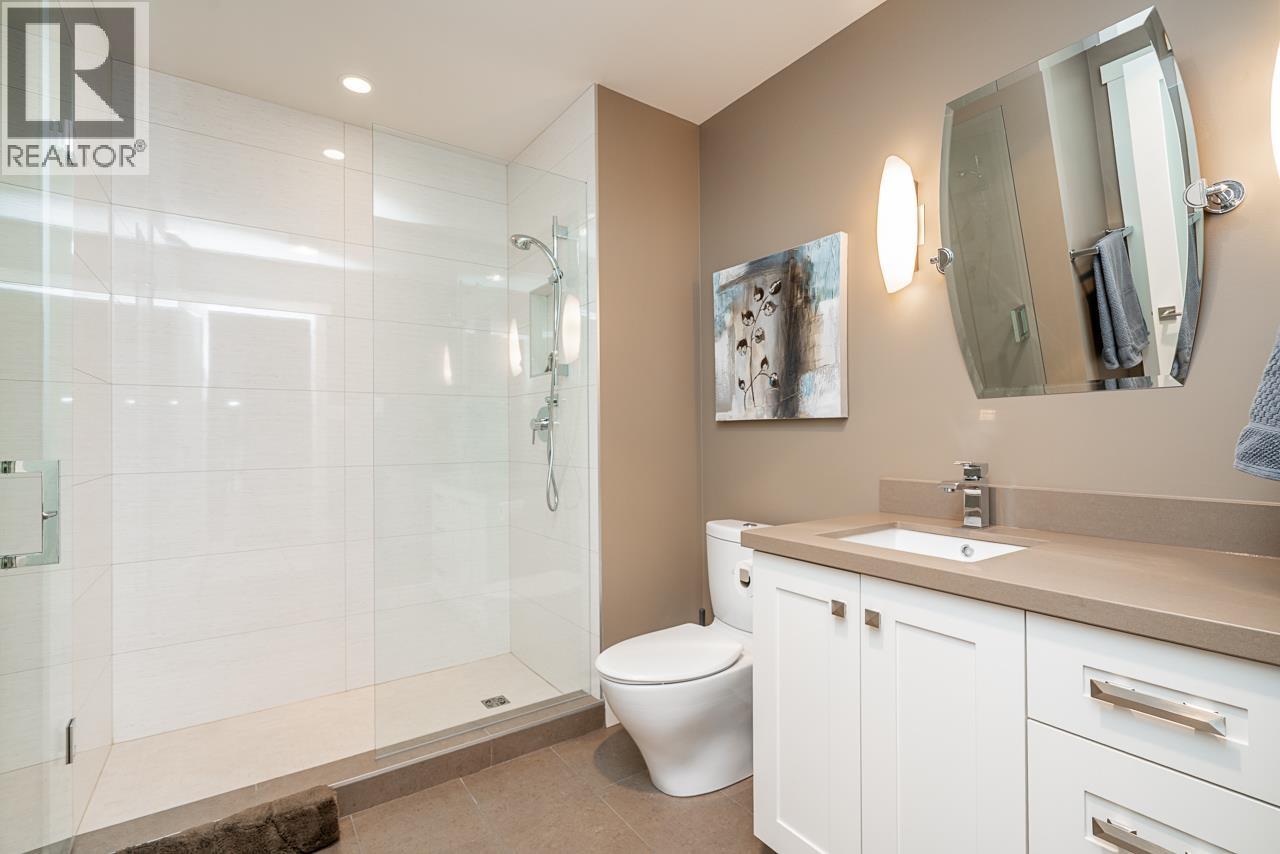 22 4055 INDIAN RIVER DRIVE, North Vancouver