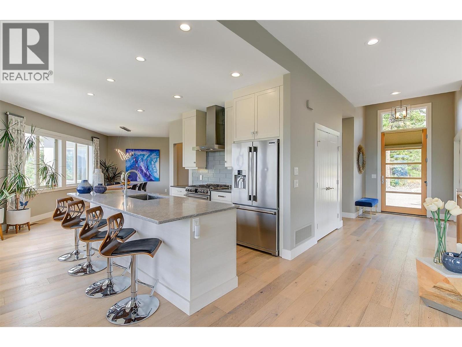 6 514 Quartz Crescent, Kelowna