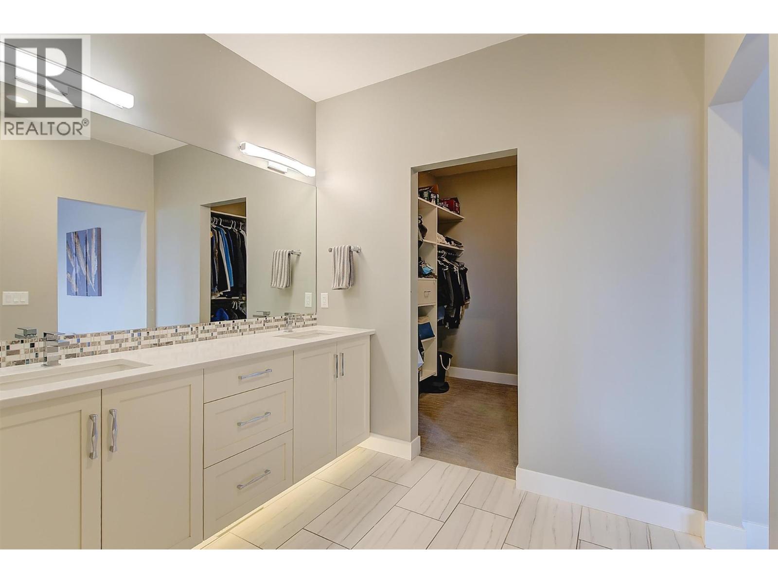 6 514 Quartz Crescent, Kelowna