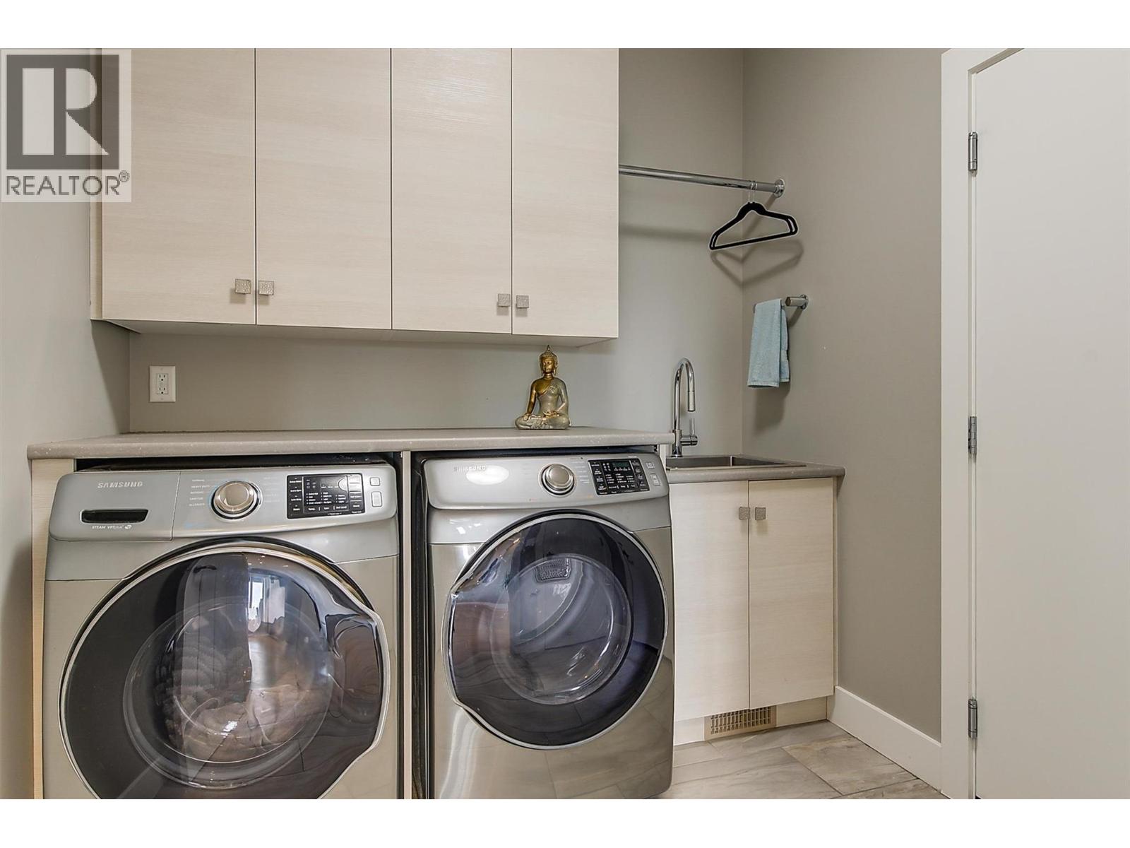 6 514 Quartz Crescent, Kelowna