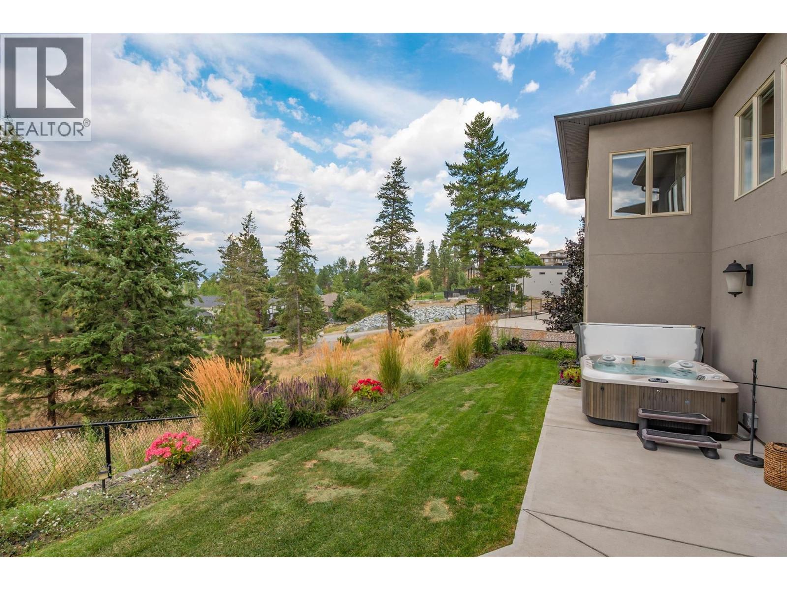 6 514 Quartz Crescent, Kelowna