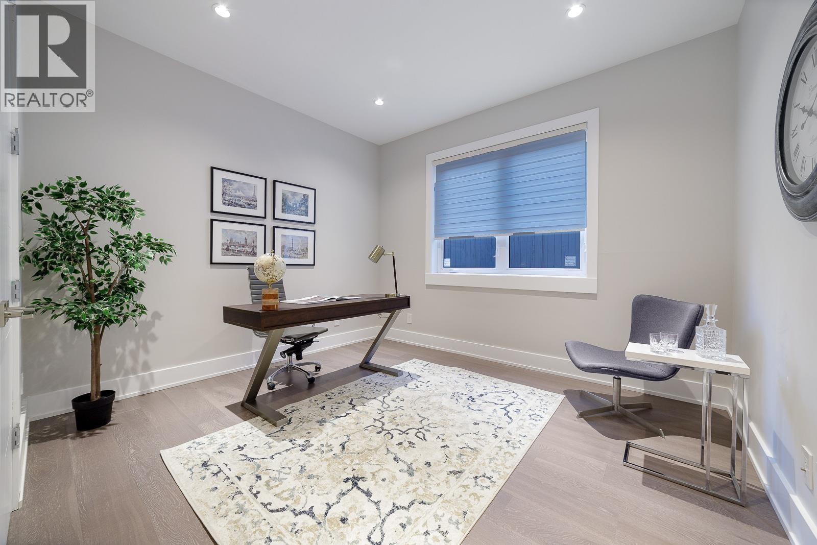 517 GRANADA CRESCENT, North Vancouver