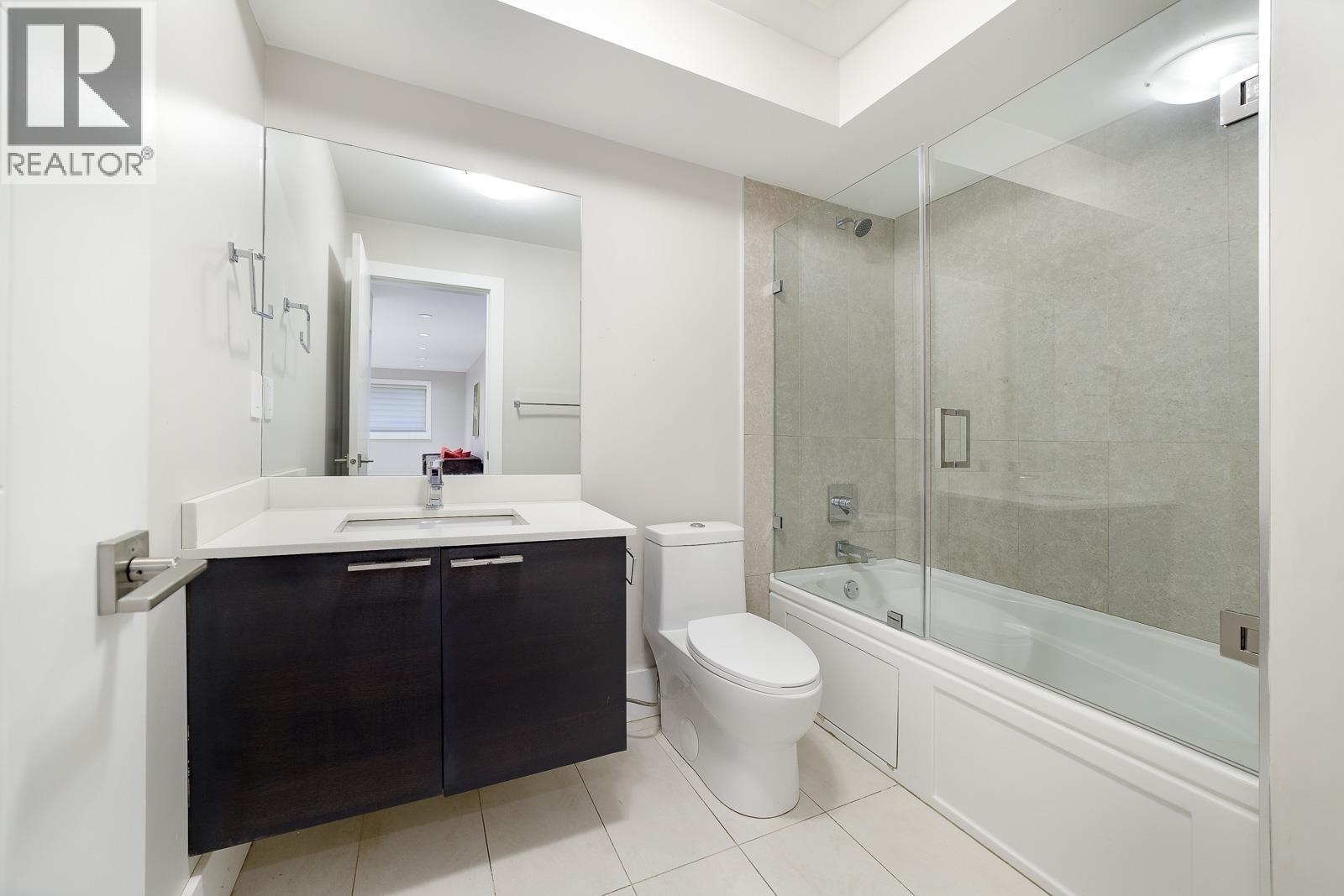 517 GRANADA CRESCENT, North Vancouver