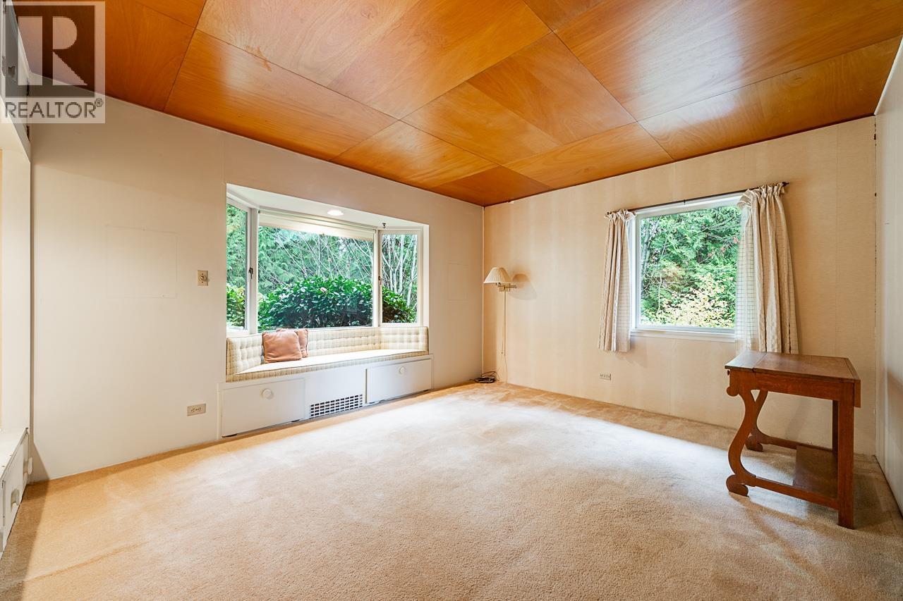 2847 MATHERS AVENUE, West Vancouver