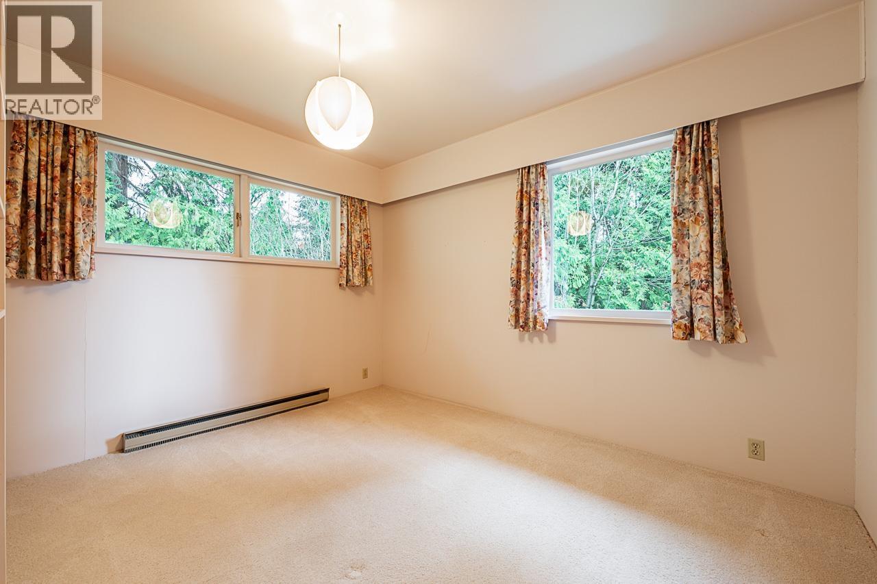 2847 MATHERS AVENUE, West Vancouver