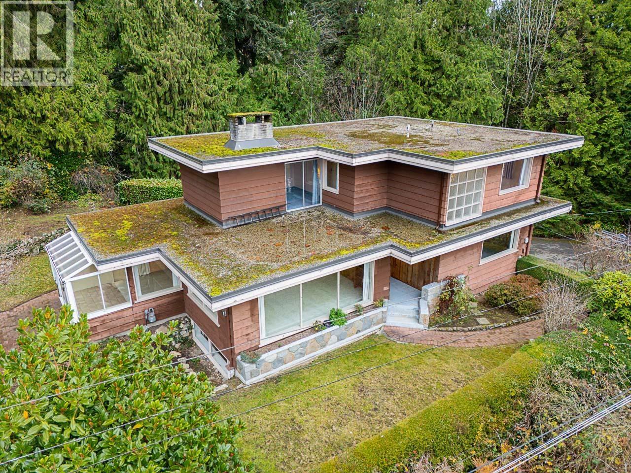 2847 MATHERS AVENUE, West Vancouver