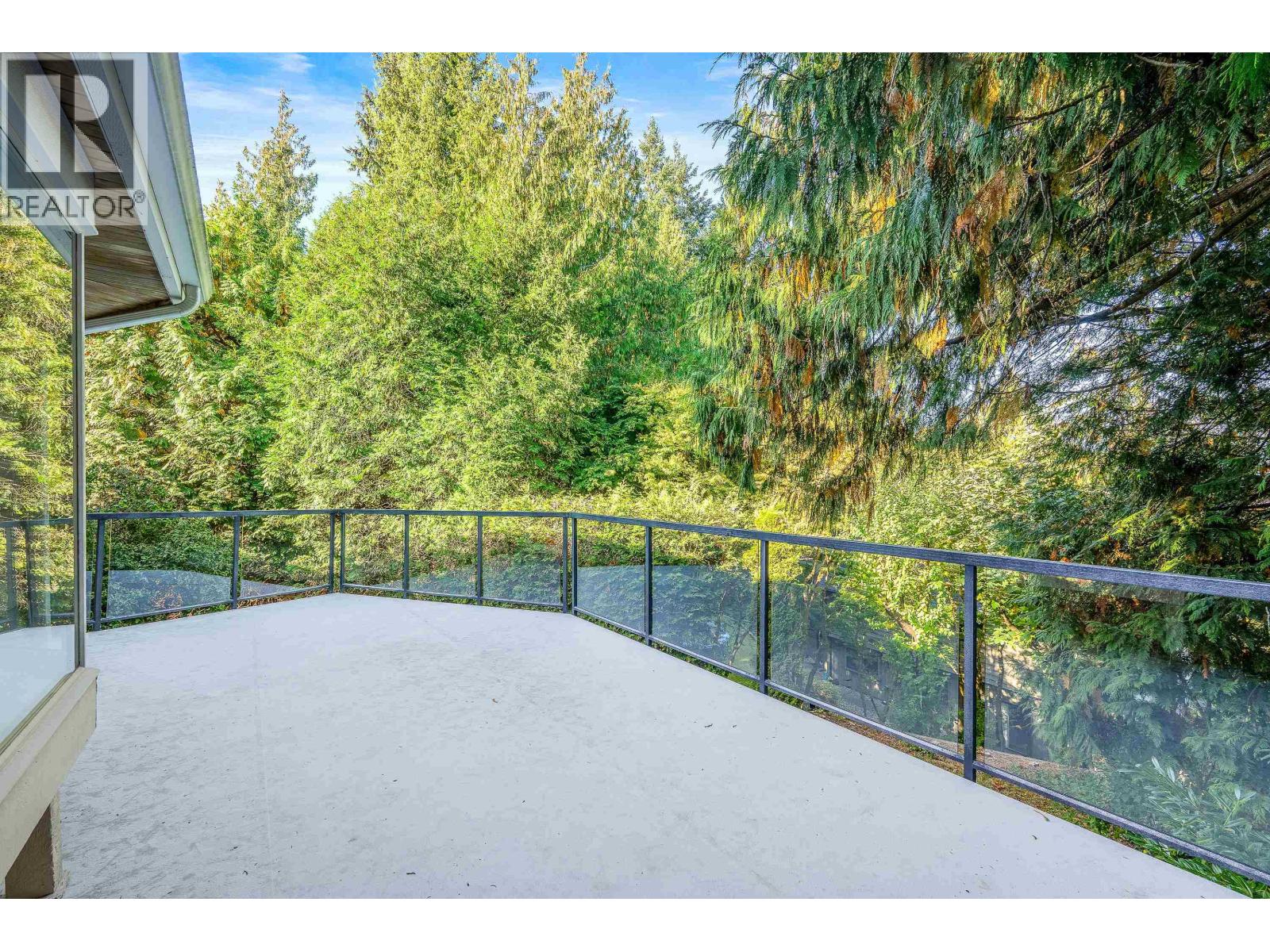 5219 HEADLAND DRIVE, West Vancouver
