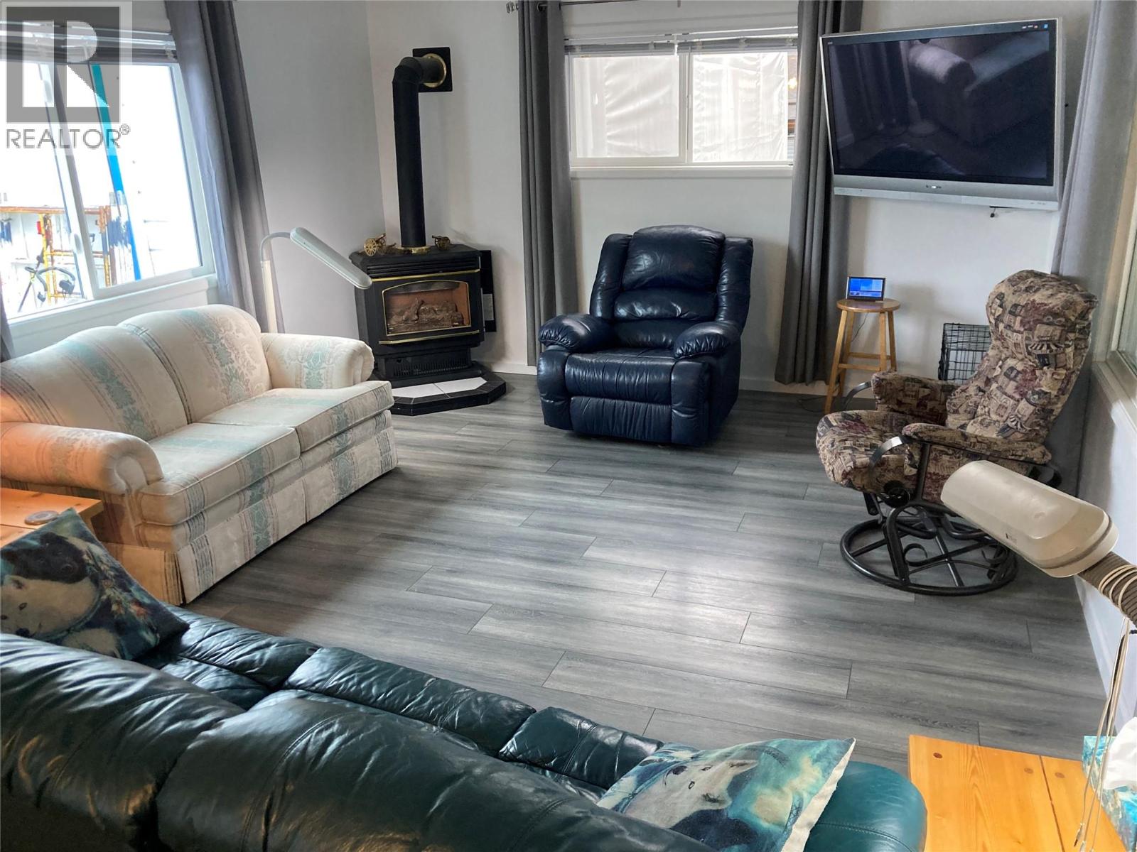 324 Hartland Avenue, Midway