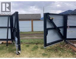 324 Hartland Avenue, Midway, BC V0H1M0 Photo 22