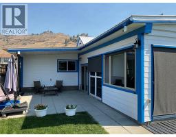 324 Hartland Avenue, Midway, BC V0H1M0 Photo 13