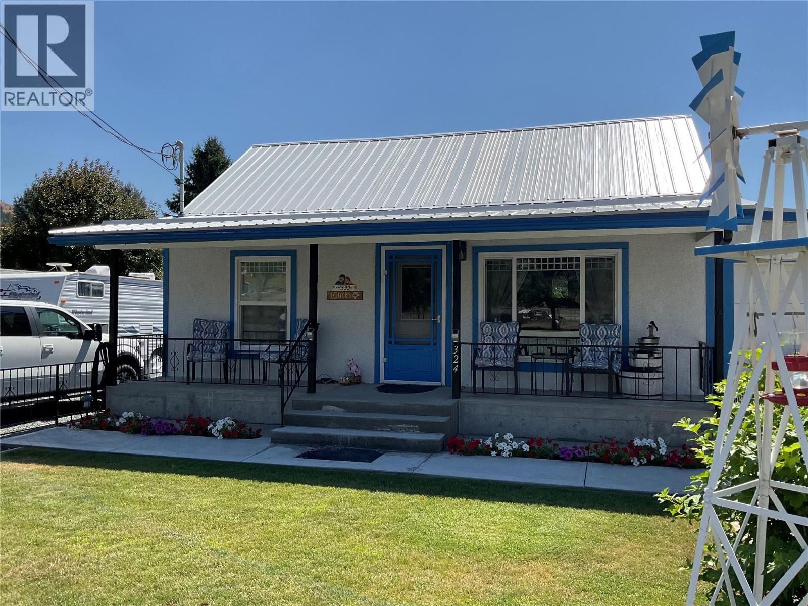 324 Hartland Avenue, Midway