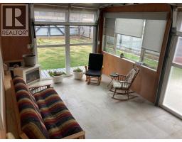 324 Hartland Avenue, Midway, BC V0H1M0 Photo 28