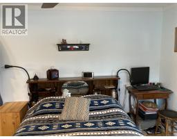 324 Hartland Avenue, Midway, BC V0H1M0 Photo 47