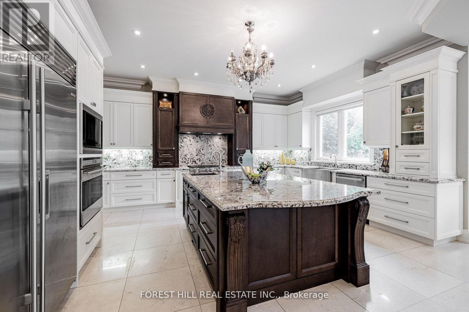 60 HAWKSBURY DRIVE - 19