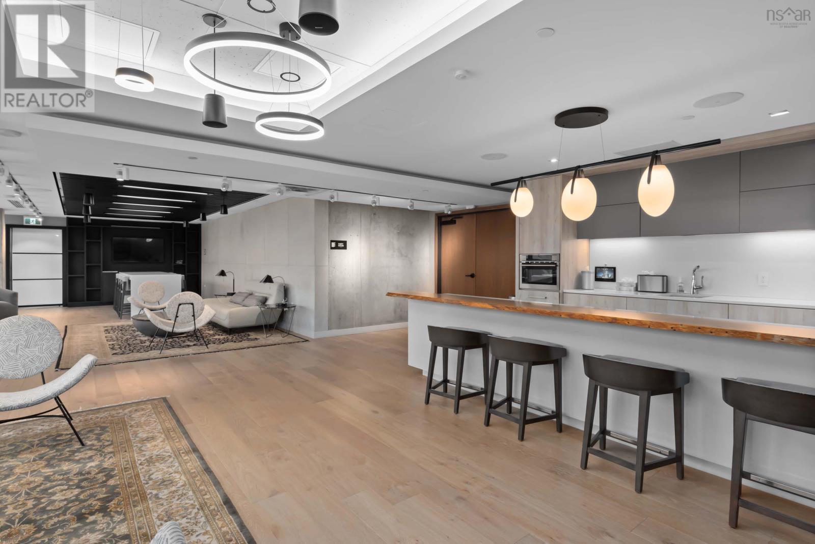 Property 32 of 36 of 1006 1650 Granville Street