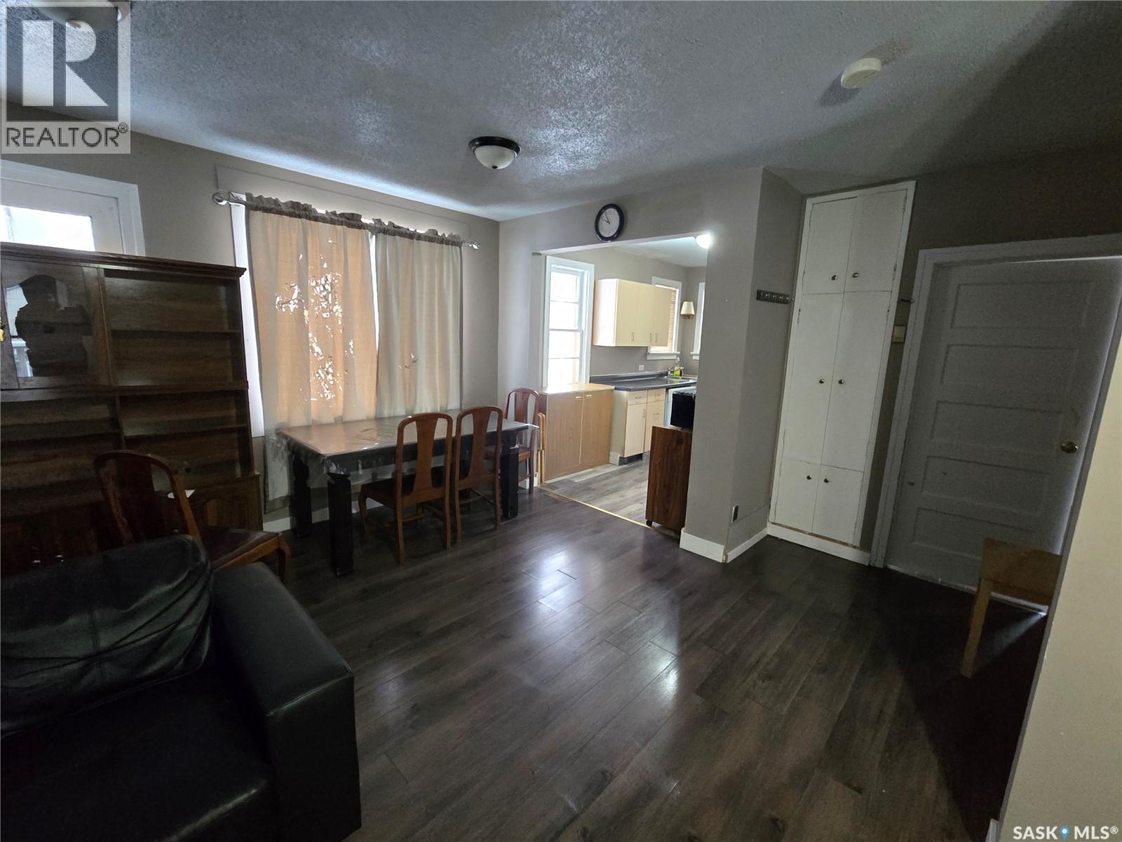 719 MAIN STREET - 16