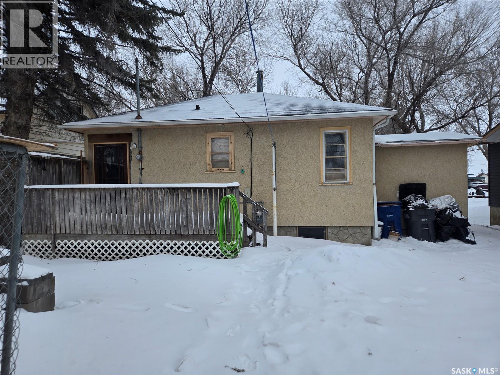 719 MAIN STREET - 3