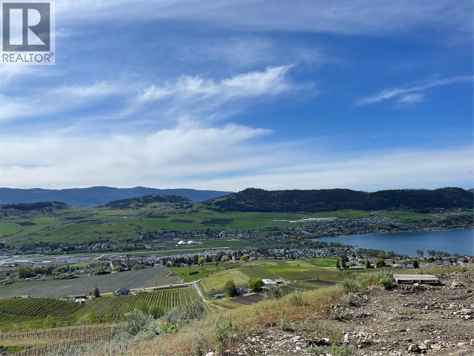  595 Vineyard Way North, Vernon